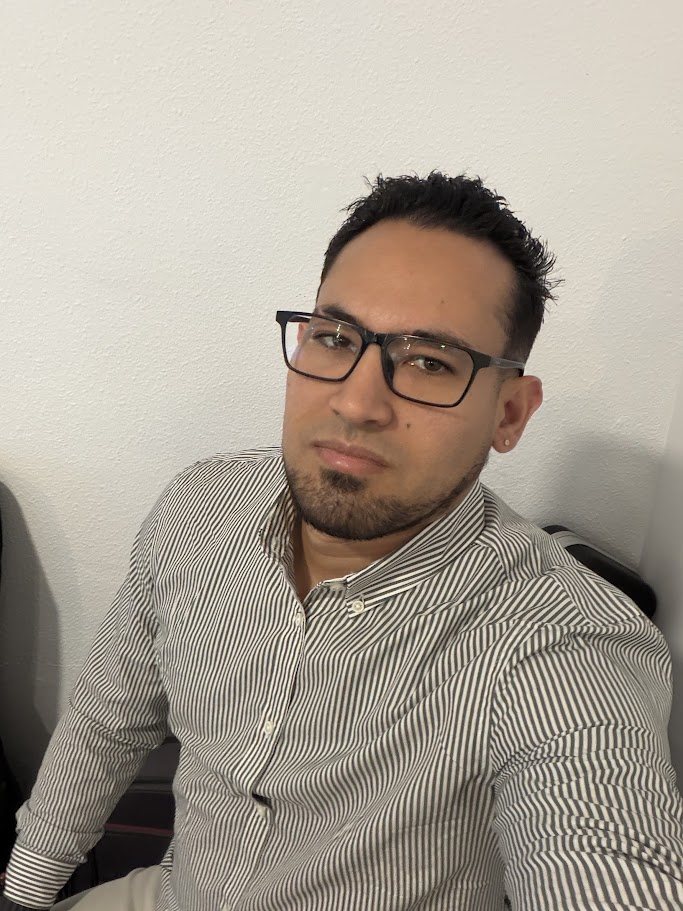 Foto de Carlos Humberto Linares Morales, Desarrollador Full-Stack